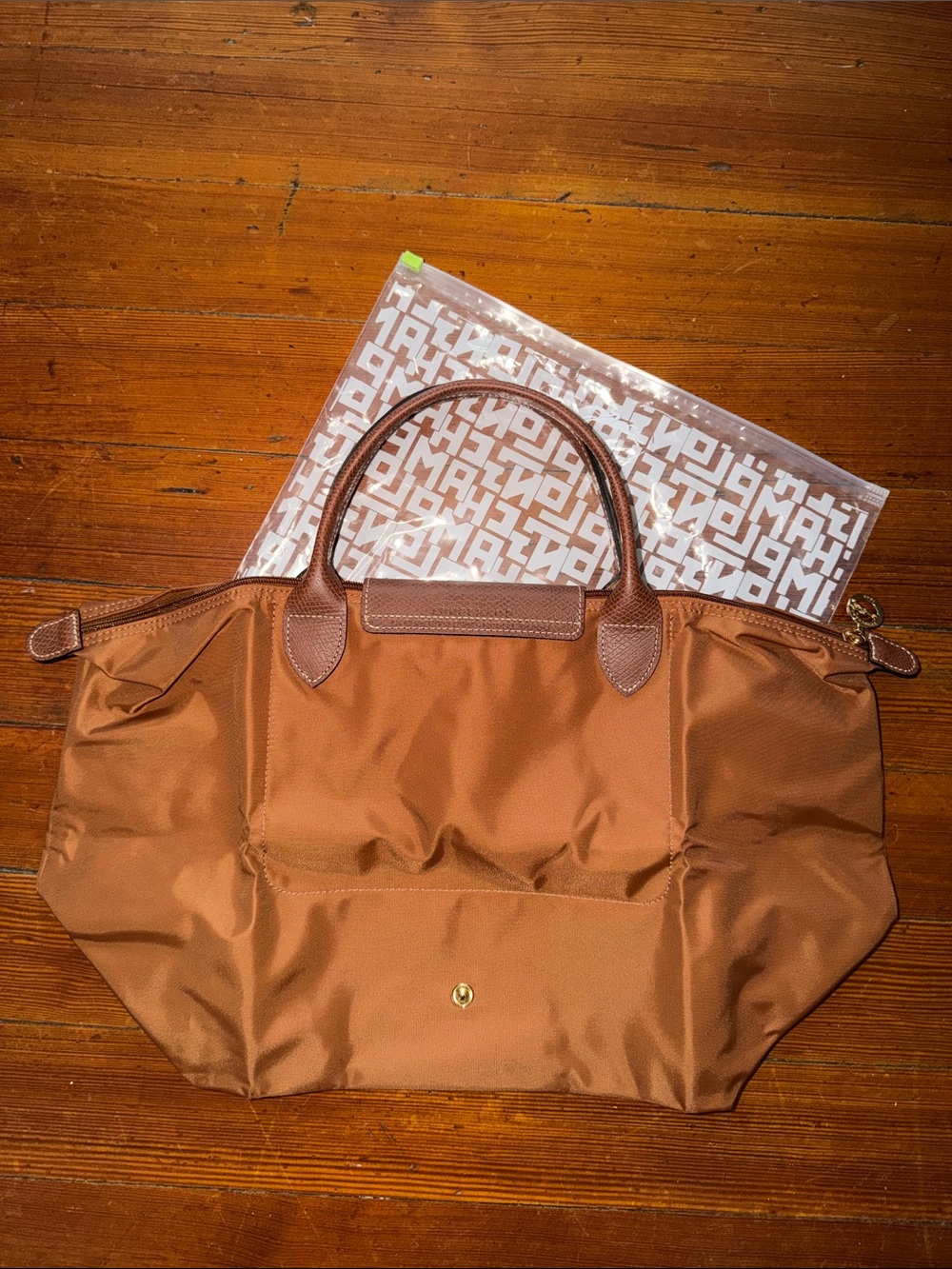 Paris Exclusive Eiffel Tower Gold Stamp Longchamp Bag - Picture 3 of 7